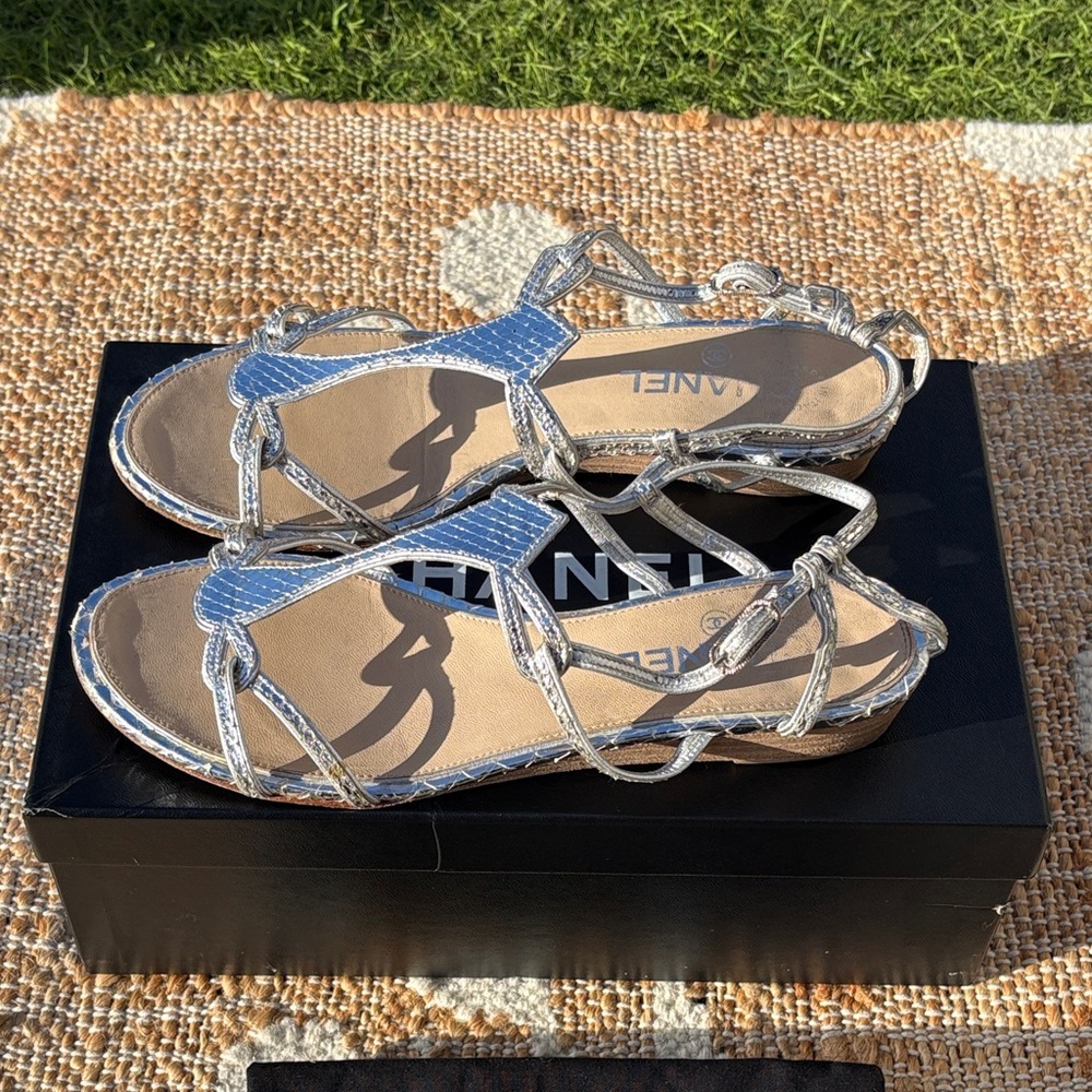 CHANEL Metallic Silver Women's Sandals - Picture 5 of 9